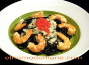 Espaguetis Negros con Langostinos y Salsa de Gorgonzola