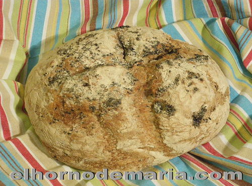 Pan Integral de Centeno y Trigo con Sésamo Negro